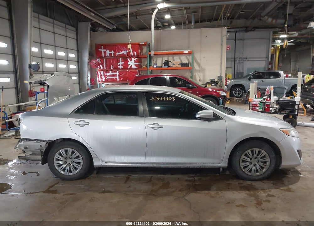 2014 TOYOTA CAMRY L/SE/LE/XLE VIN: 4T4BF1FKXER440962