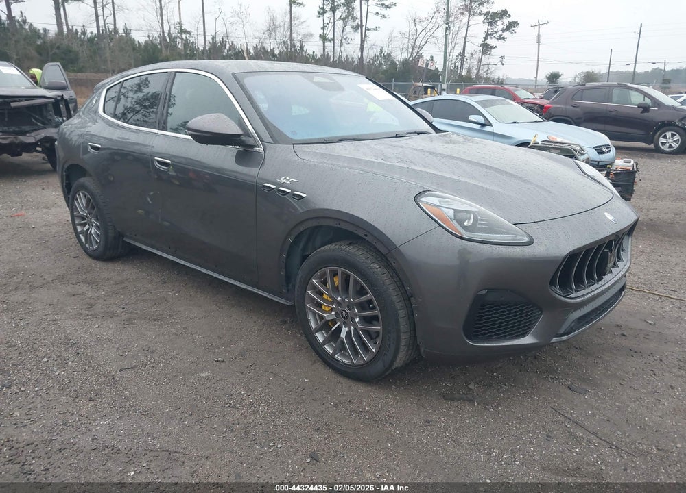 2023 MASERATI GRECALE GT VIN: ZN682AVA1P7438465