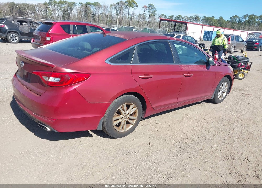 2016 HYUNDAI SONATA SE VIN: 5NPE24AF9GH328301