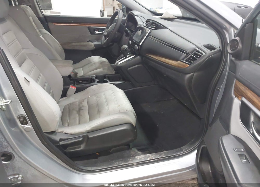 2018 HONDA CR-V EX VIN: 7FARW2H52JE077929