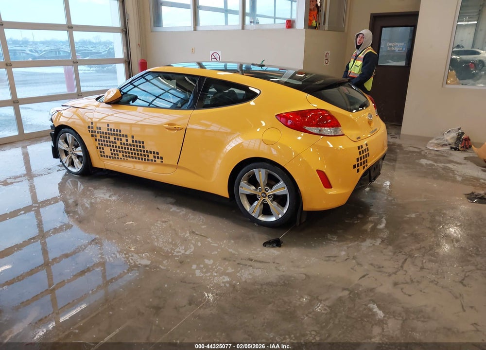 2017 HYUNDAI VELOSTER VALUE EDITION VIN: KMHTC6AD5HU320567