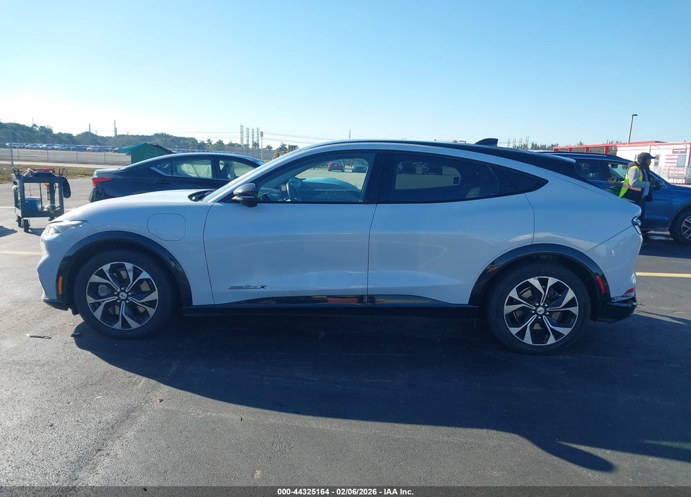 2021 FORD MUSTANG MACH-E PREMIUM VIN: 3FMTK3R72MMA62717
