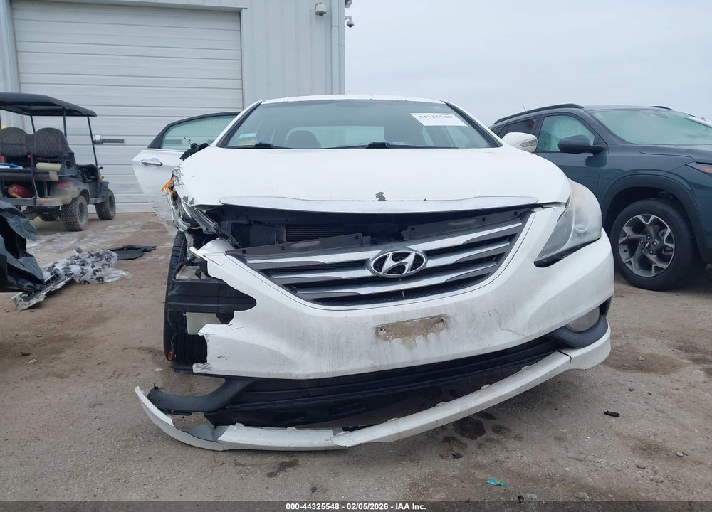 2014 HYUNDAI SONATA SE VIN: 5NPEC4AC3EH850356