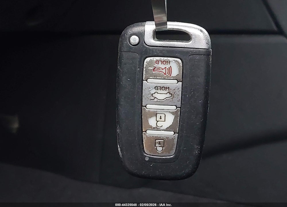 2014 HYUNDAI SONATA SE VIN: 5NPEC4AC3EH850356