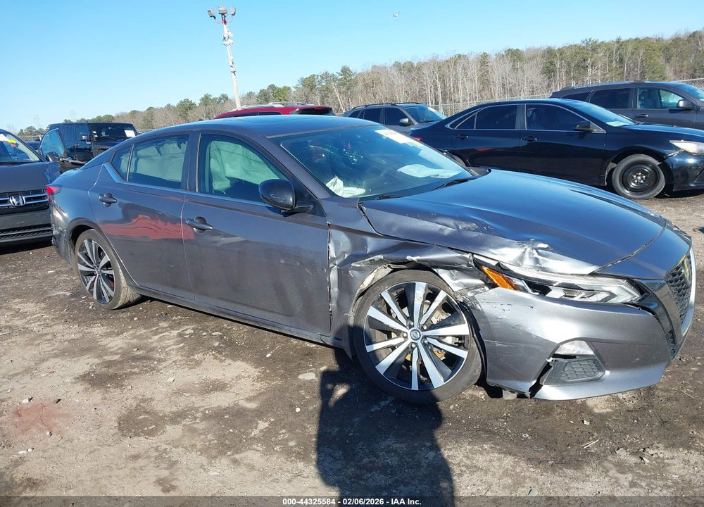 2020 NISSAN ALTIMA SR FWD VIN: 1N4BL4CV1LC265324