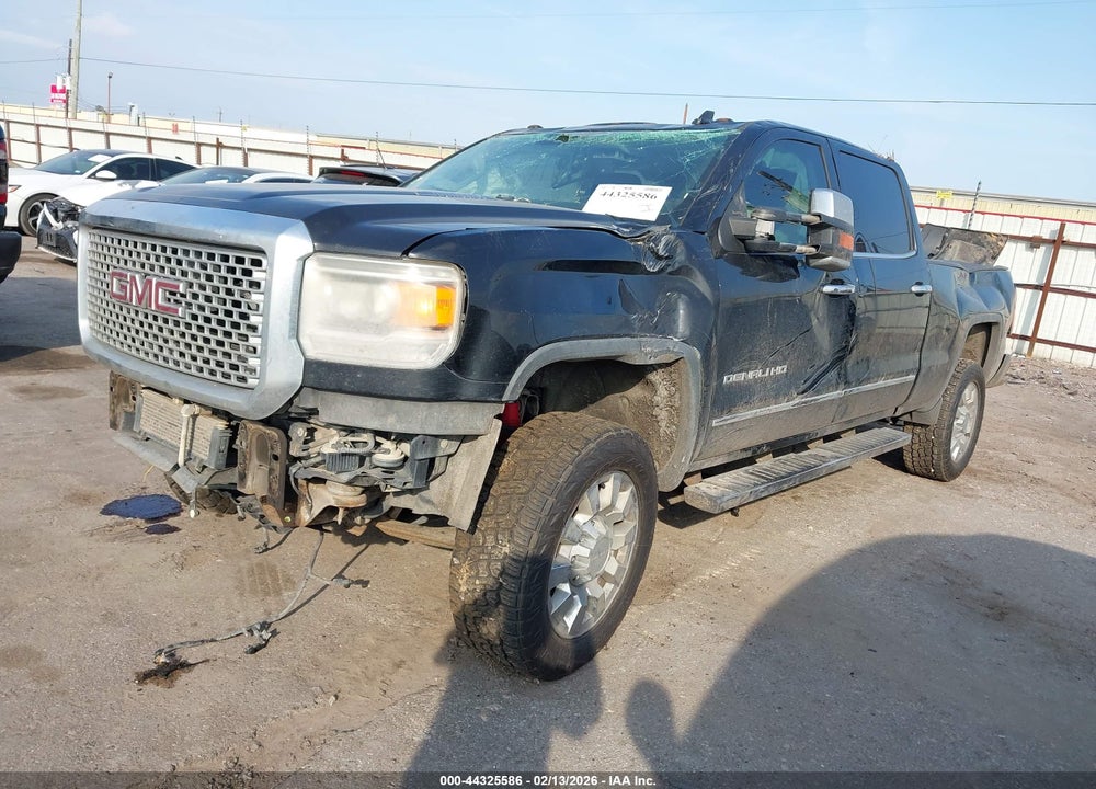 2016 GMC SIERRA 2500HD DENALI VIN: 1GT12UE85GF183357
