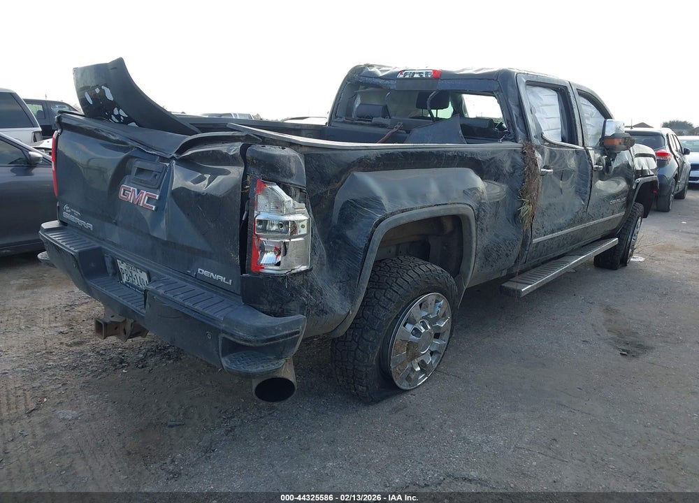 2016 GMC SIERRA 2500HD DENALI VIN: 1GT12UE85GF183357
