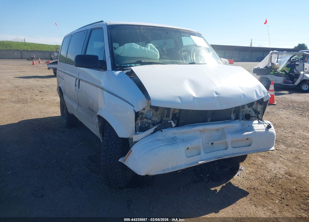 1998 GMC SAFARI SLE VIN: 1GKEL19W1WB522194