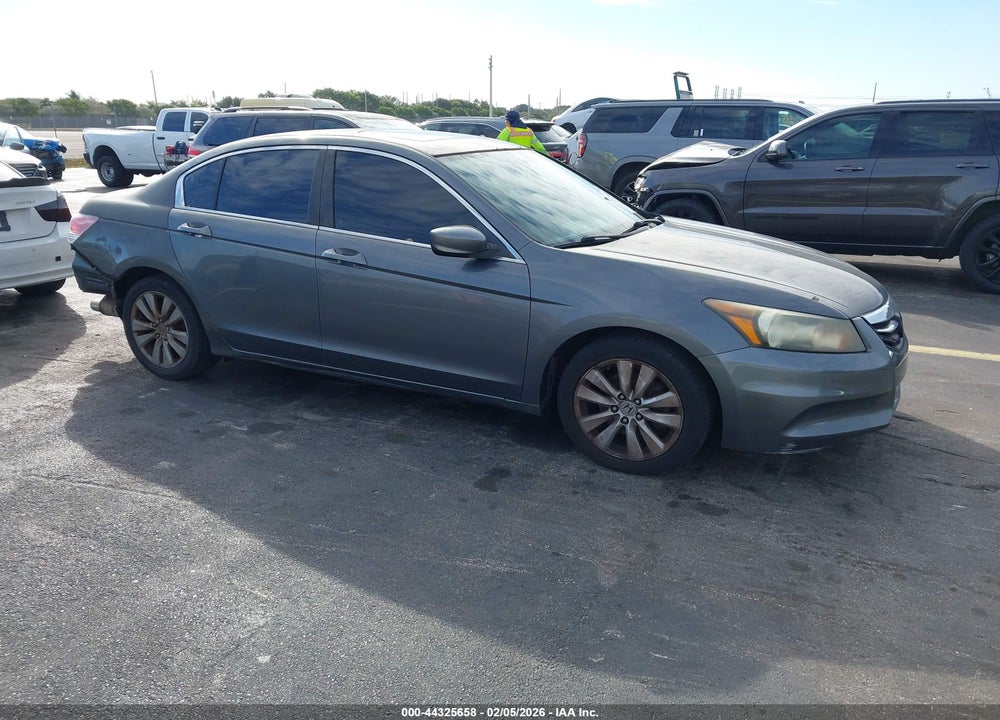 2012 HONDA ACCORD 2.4 EX VIN: 1HGCP2F74CA068388