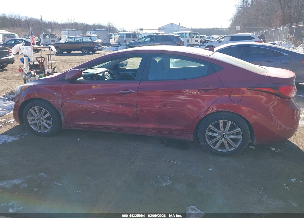2015 HYUNDAI ELANTRA SE VIN: 5NPDH4AE7FH605687