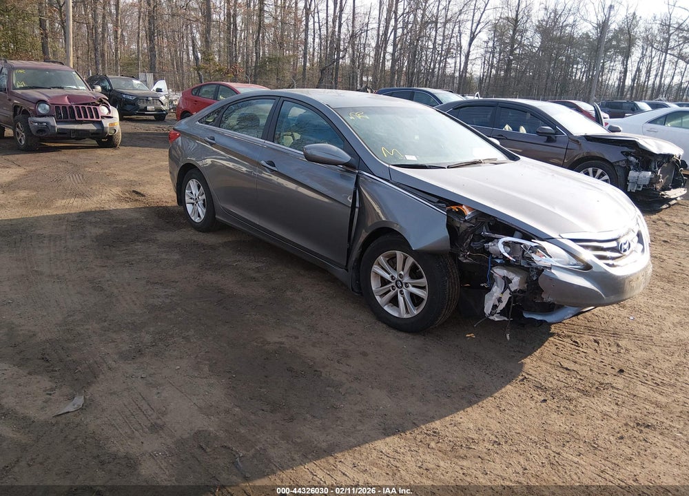 2013 HYUNDAI SONATA GLS VIN: 5NPEB4AC5DH637054