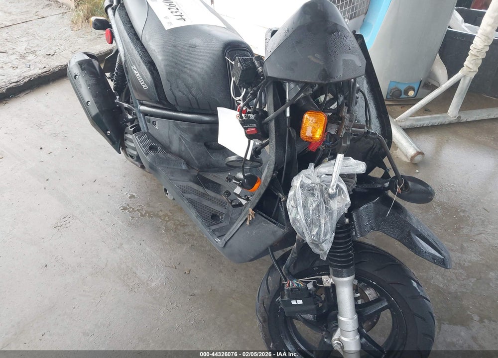 2011 YAMAHA YW125 VIN: RKRSE48Y8BA061341