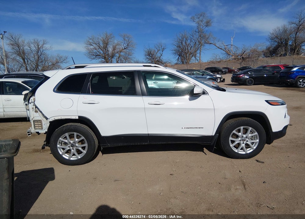 2017 JEEP CHEROKEE LATITUDE 4X4 VIN: 1C4PJMCB1HW605413