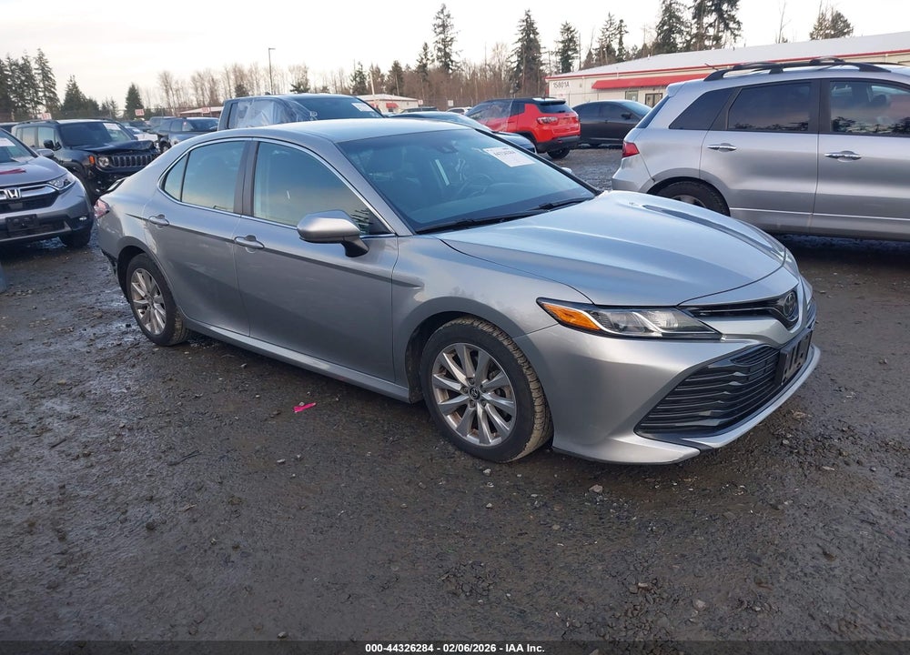 2020 TOYOTA CAMRY LE VIN: 4T1C11AK5LU940383