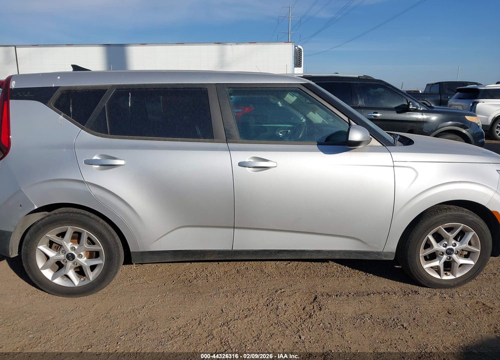2021 KIA SOUL S VIN: KNDJ23AU7M7747674