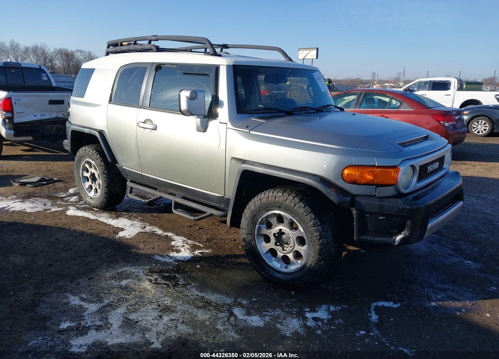 2012 TOYOTA FJ CRUISER VIN: JTEBU4BF7CK126303