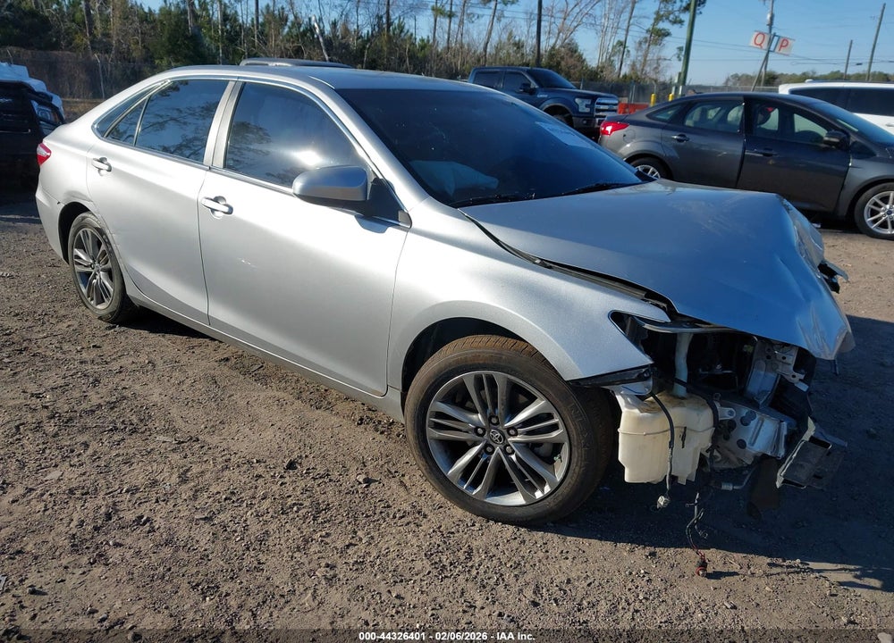 2015 TOYOTA CAMRY SE VIN: 4T1BF1FK1FU084994