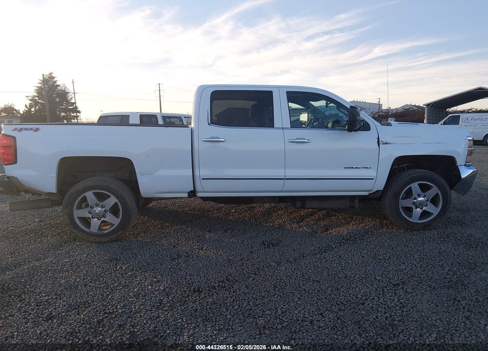 2015 CHEVROLET SILVERADO 2500HD LTZ VIN: 1GC1KWE80FF683193