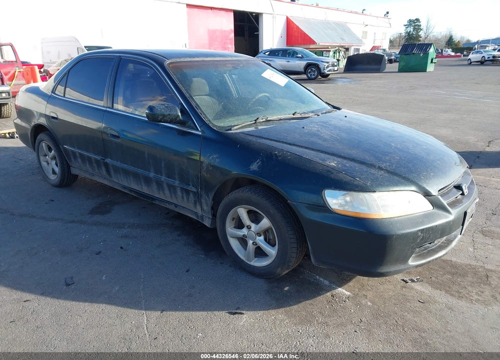 1998 HONDA ACCORD LX VIN: 1HGCG554XWA180643