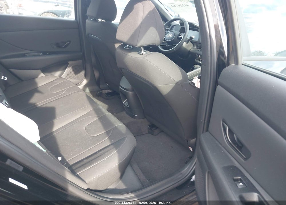 2025 HYUNDAI ELANTRA SEL SPORT VIN: KMHLM4DG6SU046911