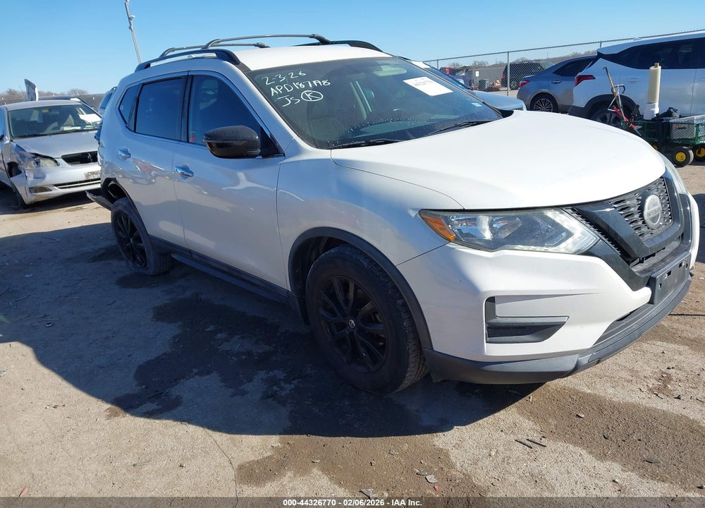 2018 NISSAN ROGUE SV VIN: 5N1AT2MT0JC725007