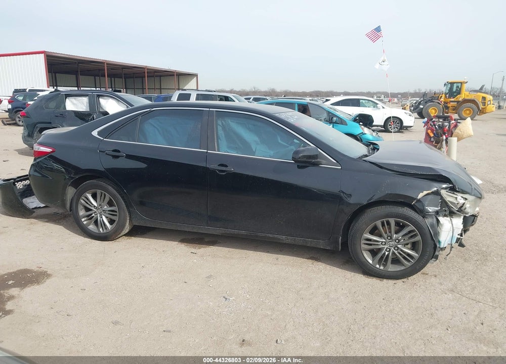 2015 TOYOTA CAMRY SE VIN: 4T1BF1FK6FU007604