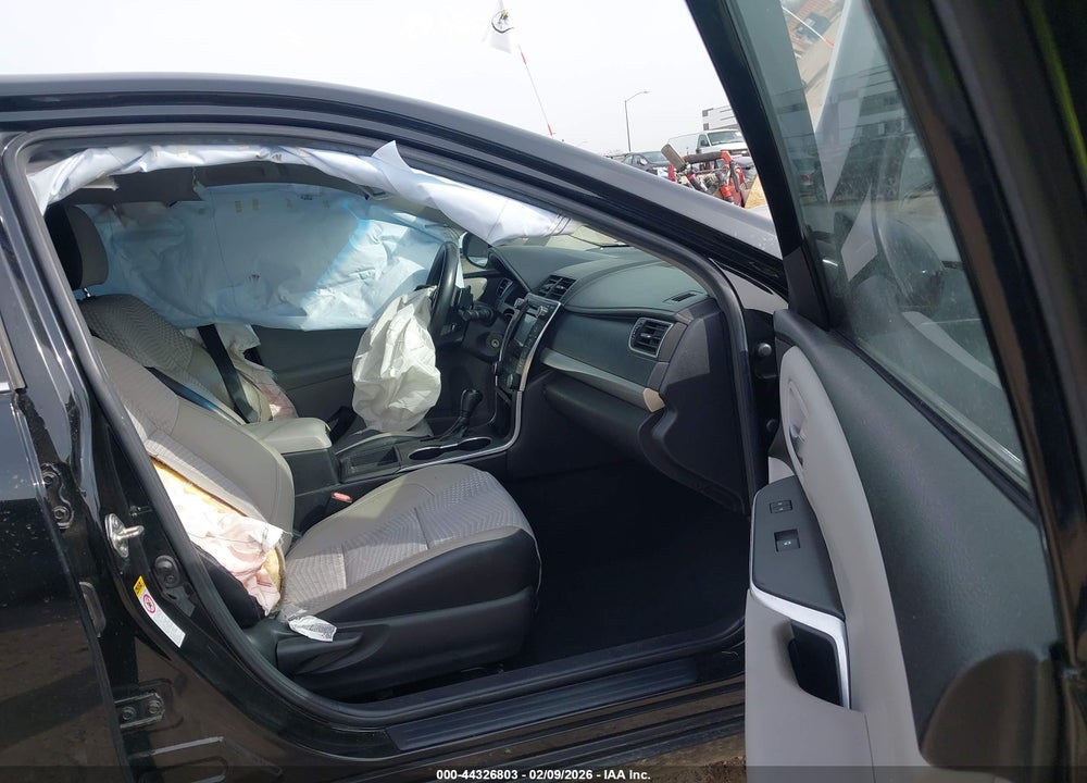2015 TOYOTA CAMRY SE VIN: 4T1BF1FK6FU007604