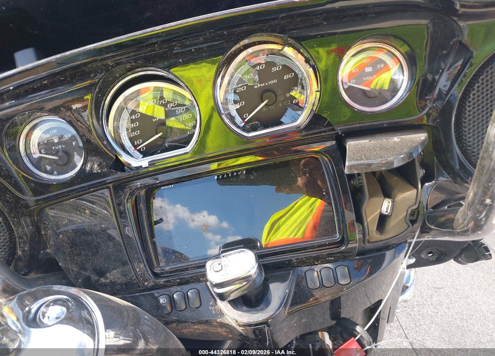 2015 HARLEY-DAVIDSON FLHTKL ULTRA LIMITED LOW VIN: 1HD1KKL14FB682665