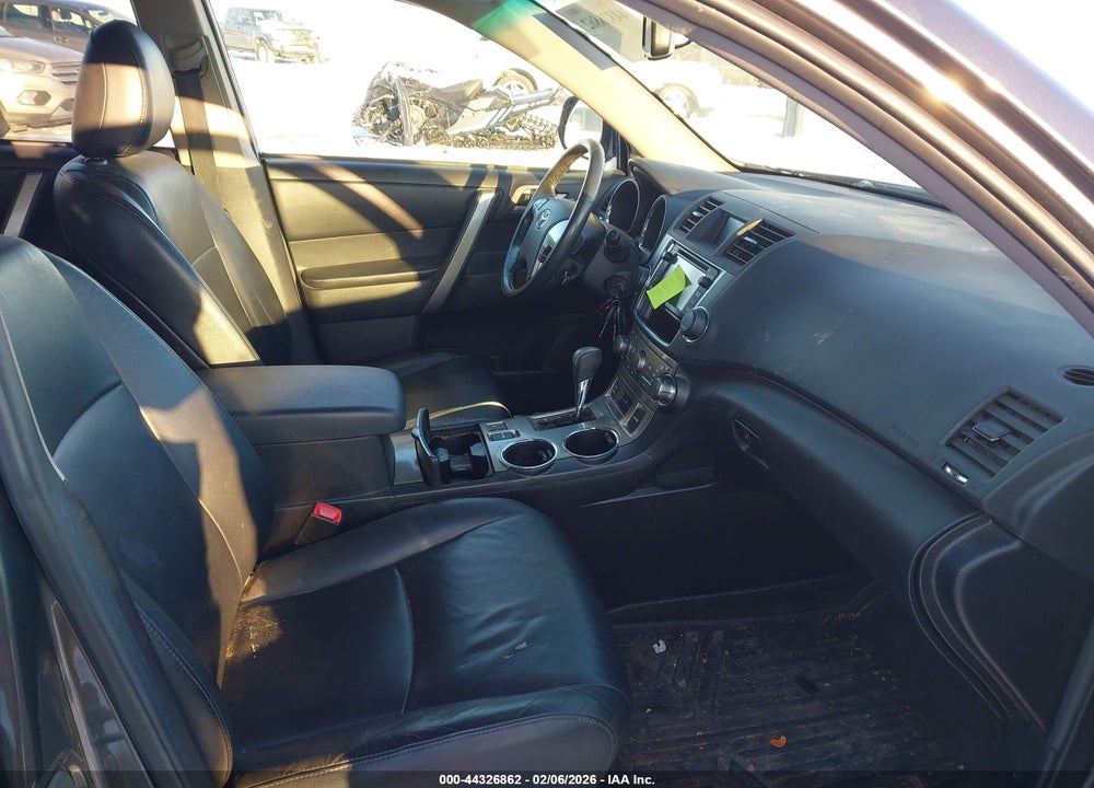 2013 TOYOTA HIGHLANDER SE V6 VIN: 5TDBK3EH0DS199587