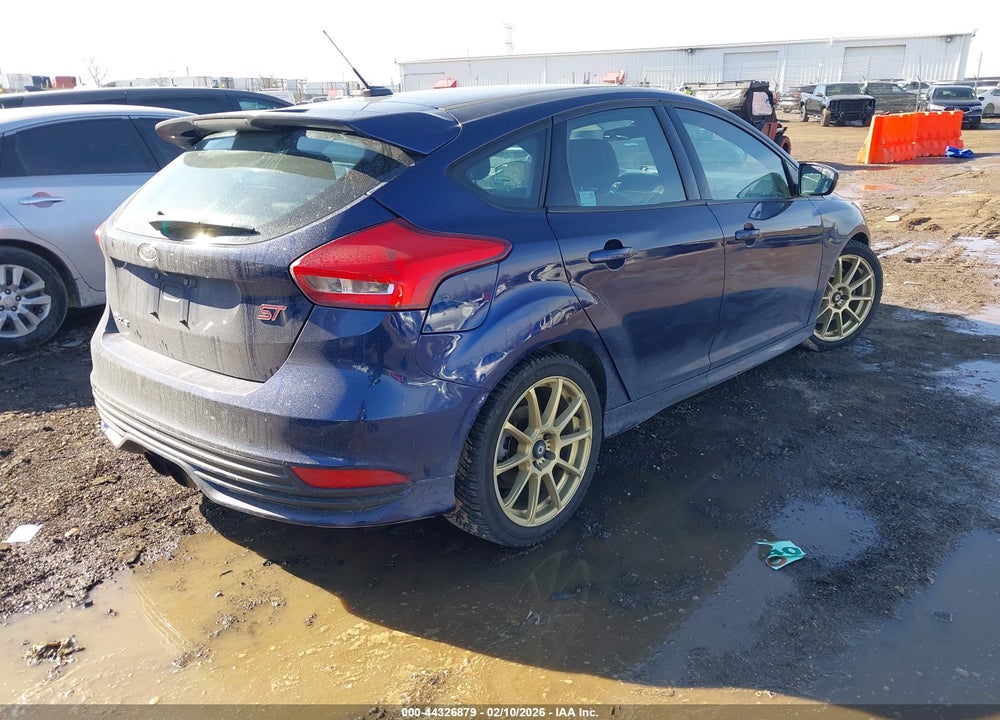 2017 FORD FOCUS ST VIN: 1FADP3L97HL221765