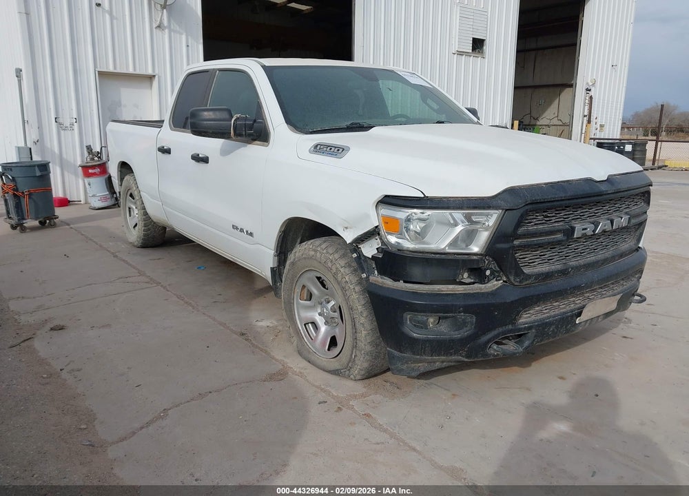 2022 RAM 1500 TRADESMAN  4X4 6'4 BOX VIN: 1C6SRFCT6NN160845