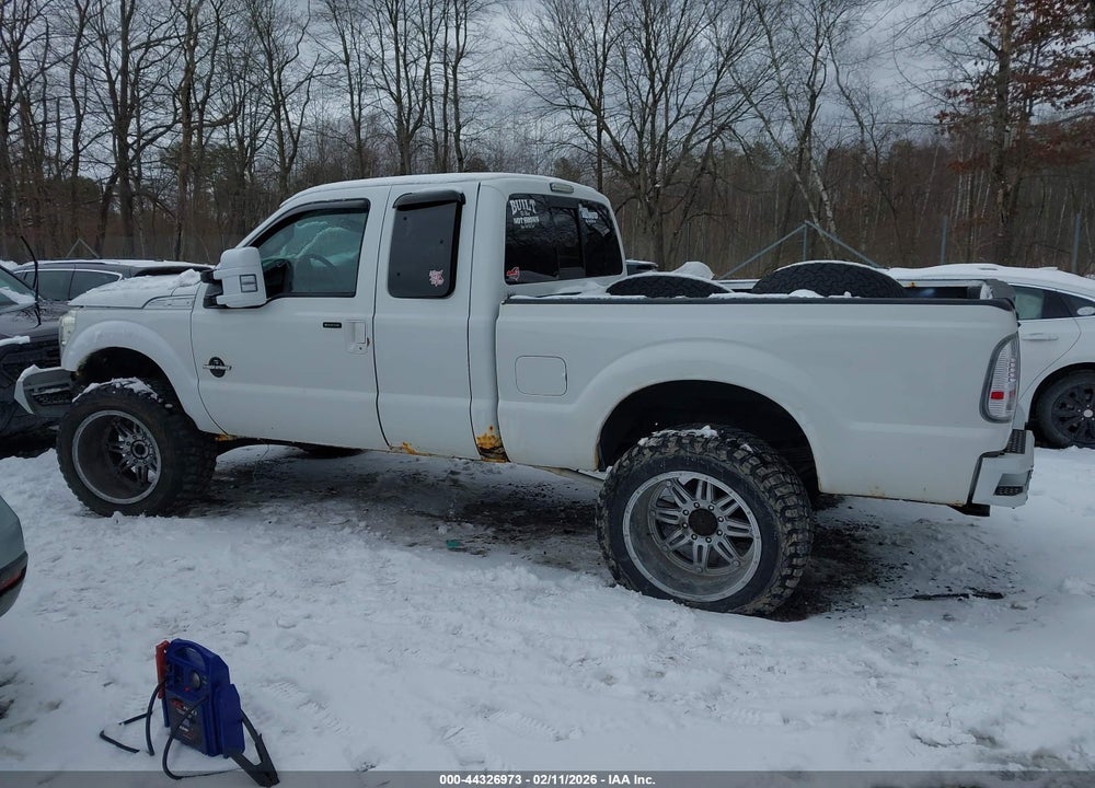 2011 FORD F-350 LARIAT VIN: 1FT8X3BT6BEC79709