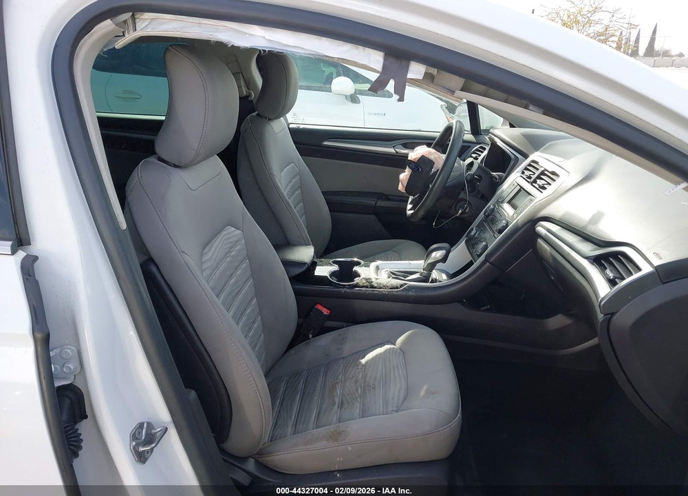 2016 FORD FUSION HYBRID S VIN: 3FA6P0UU1GR234618