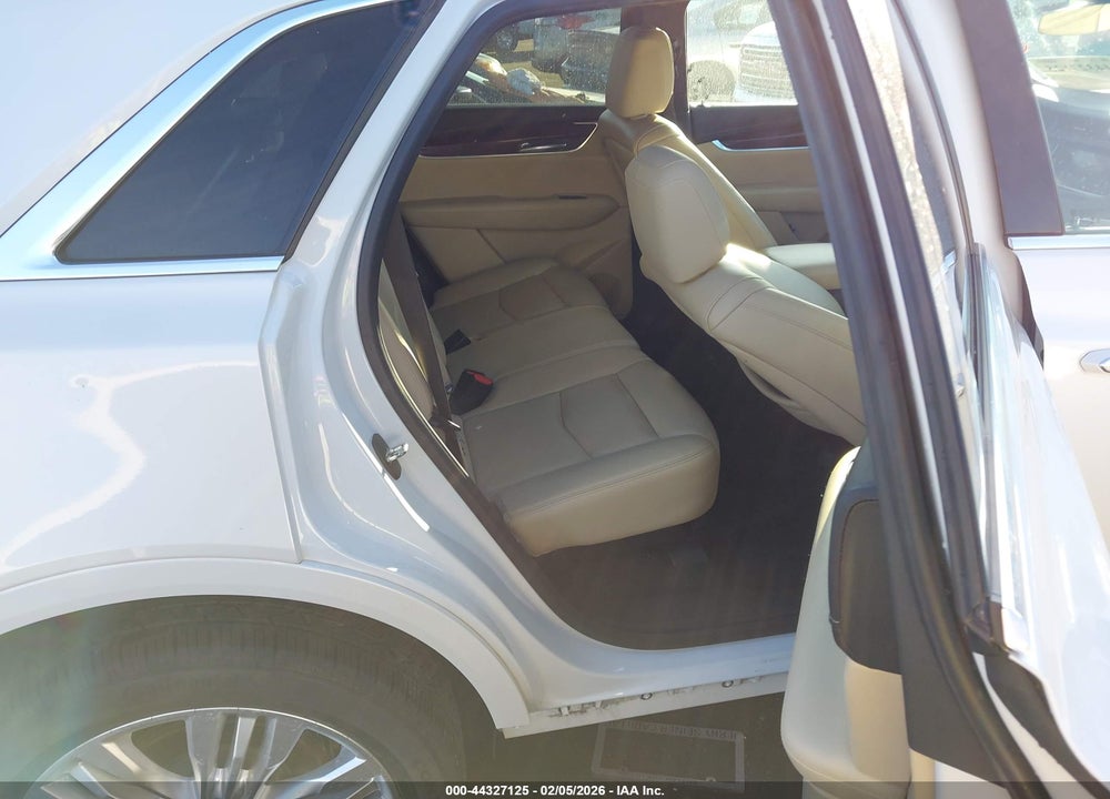2019 CADILLAC XT5 PREMIUM LUXURY VIN: 1GYKNFRS3KZ276733