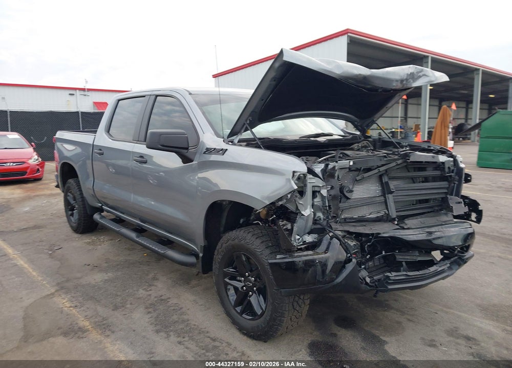 2026 CHEVROLET SILVERADO 1500 4WD  SHORT BED CUSTOM TRAIL BOSS VIN: 3GCUKCE84TG193572