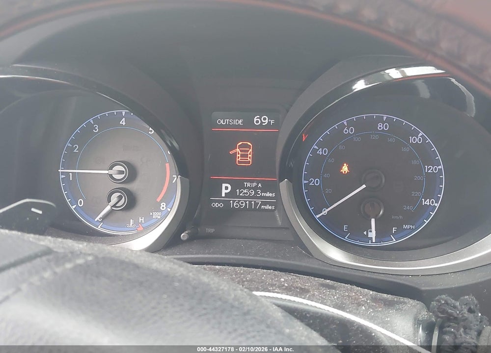 2015 TOYOTA COROLLA S PLUS VIN: 5YFBURHE2FP293836