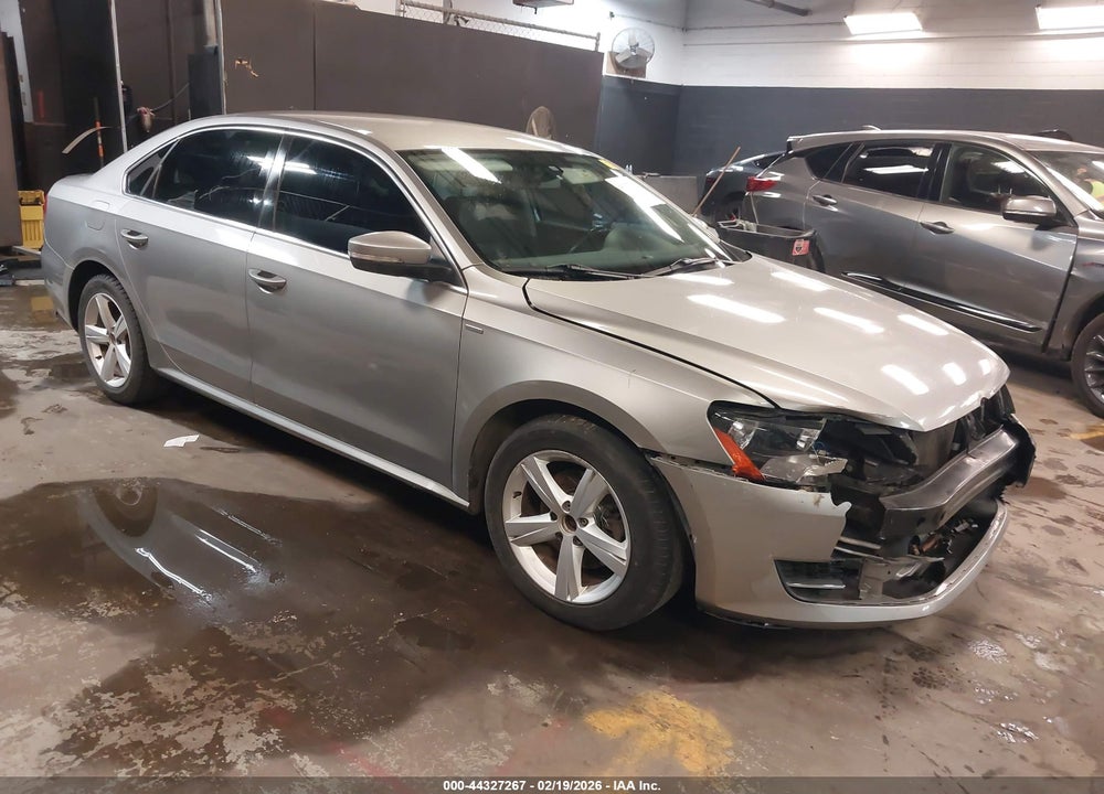 2014 VOLKSWAGEN PASSAT 1.8T WOLFSBURG EDITION VIN: 1VWAT7A36EC038560