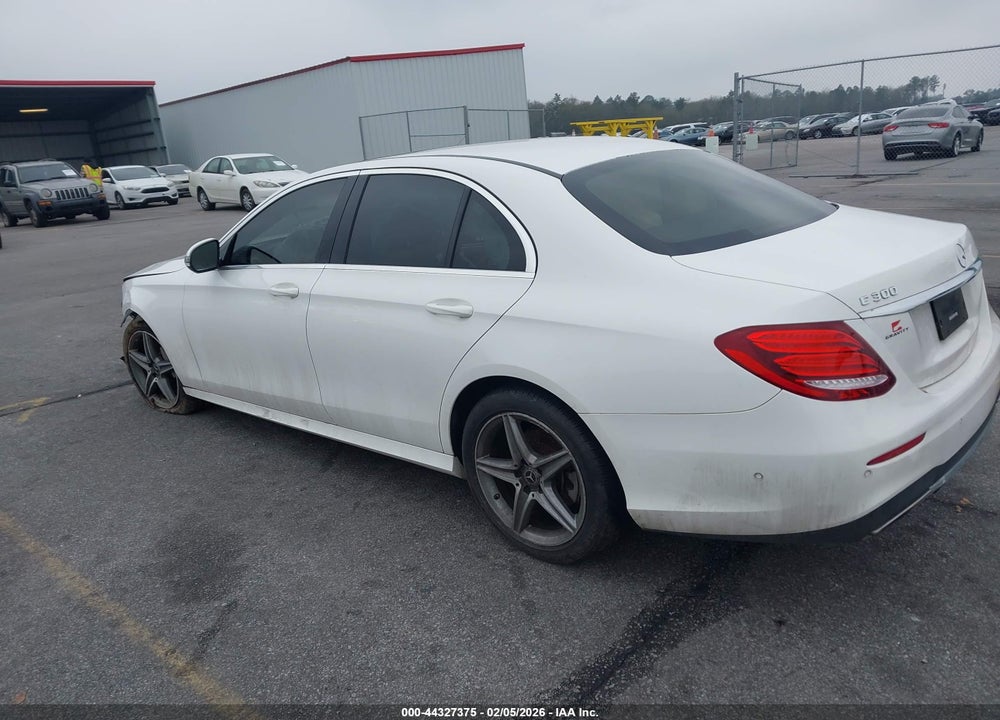 2018 MERCEDES-BENZ E 300 VIN: WDDZF4JB4JA309811