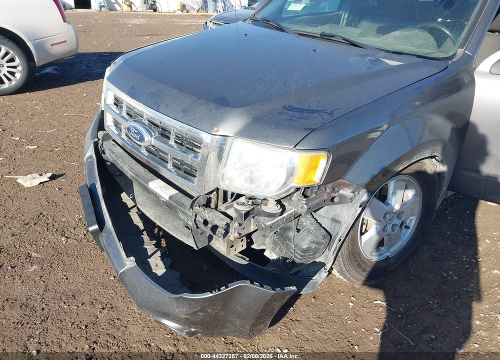 2010 FORD ESCAPE XLT VIN: 1FMCU9D71AKC52032