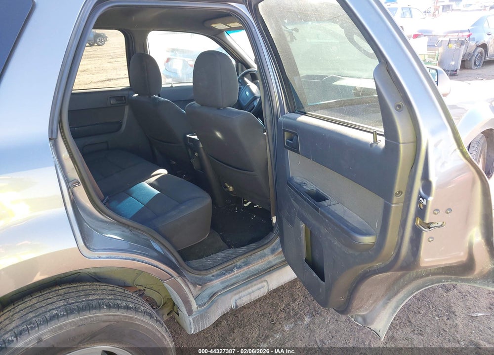 2010 FORD ESCAPE XLT VIN: 1FMCU9D71AKC52032
