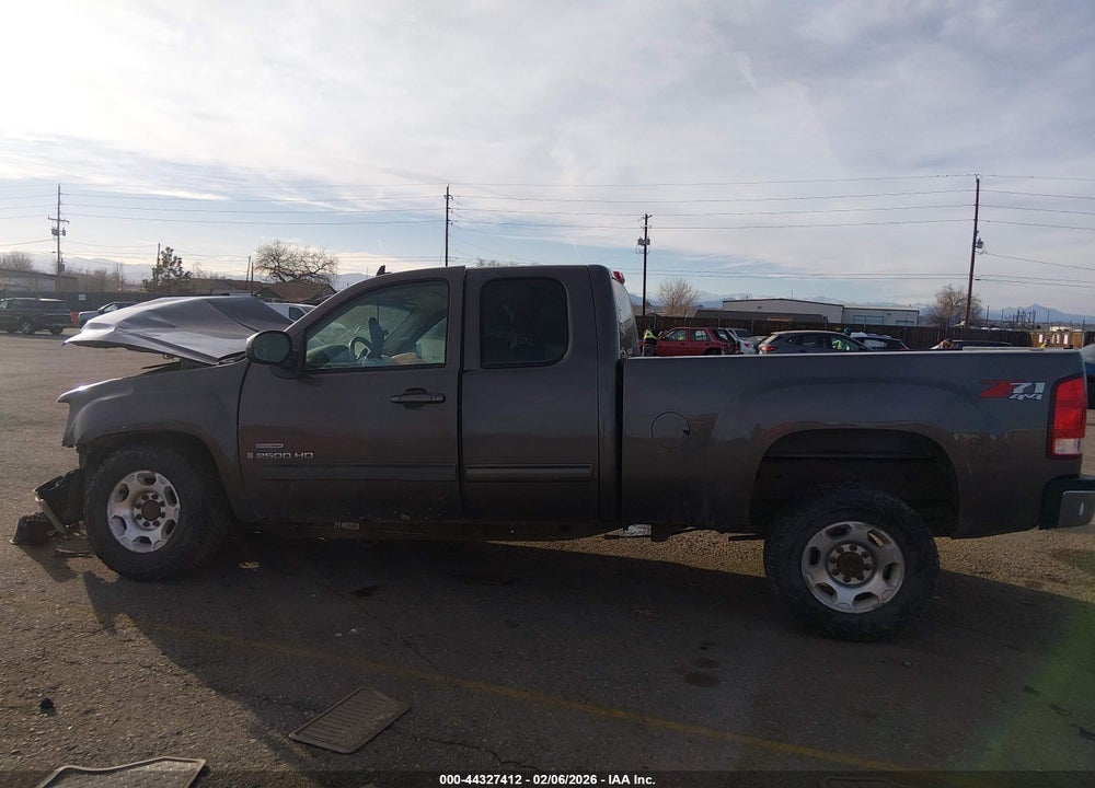 2008 GMC SIERRA 2500HD SLT VIN: 1GTHK29618E194648