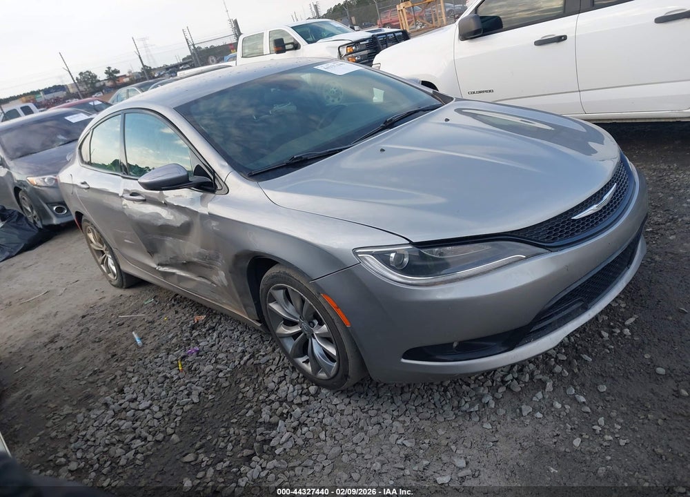2015 CHRYSLER 200 S VIN: 1C3CCCBB4FN729381