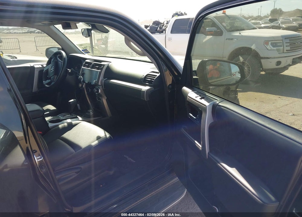2022 TOYOTA 4RUNNER TRD SPORT VIN: JTESU5JR3N6051841
