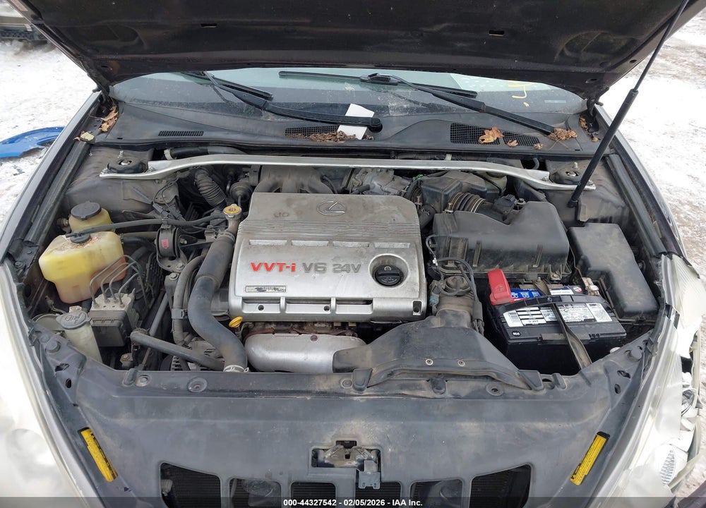 2002 LEXUS ES 300 VIN: JTHBF30GX25036675