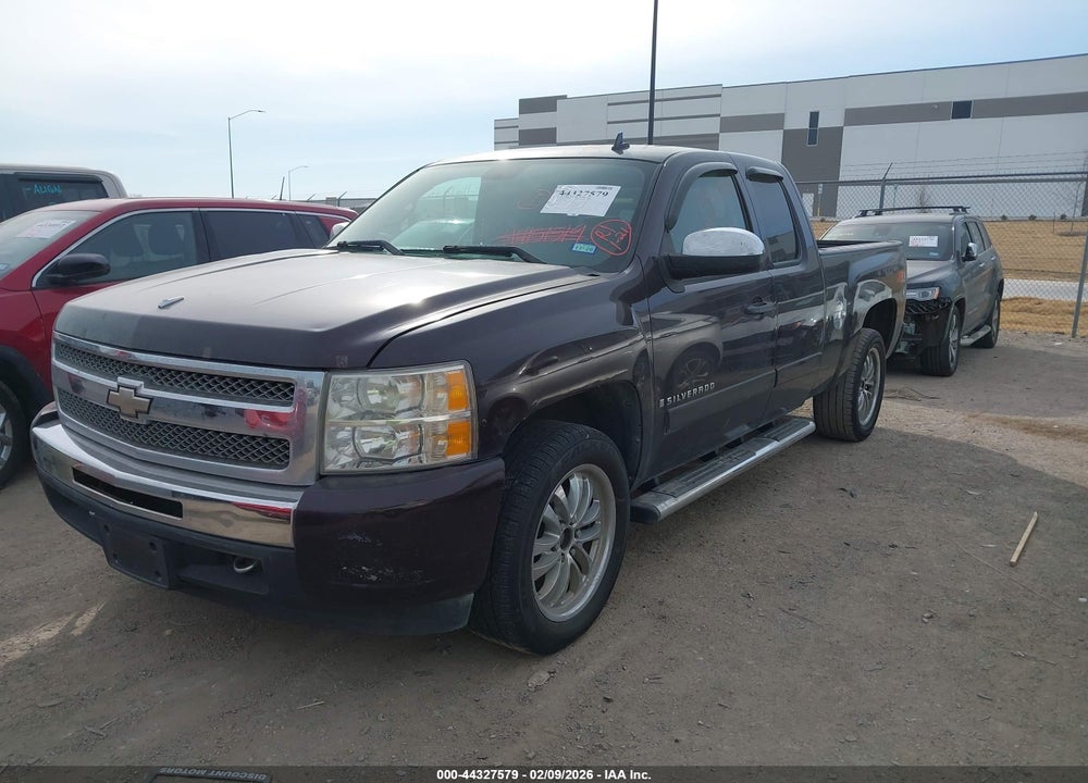 2008 CHEVROLET SILVERADO 1500 LT1 VIN: 2GCEK19J281200377