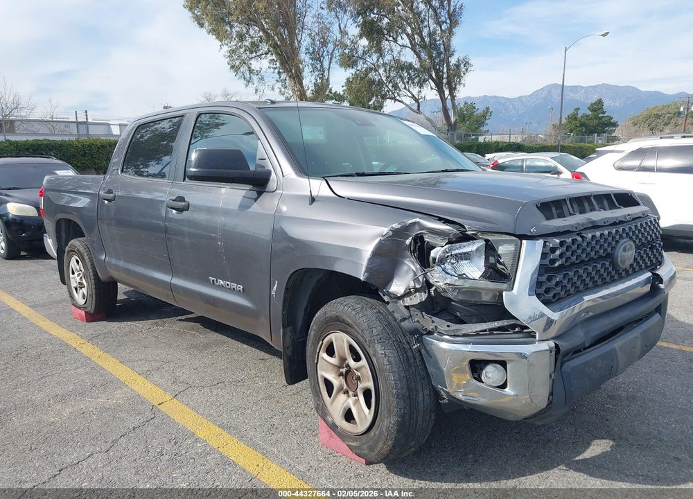 2018 TOYOTA TUNDRA SR5 4.6L V8 VIN: 5TFEM5F12JX125226