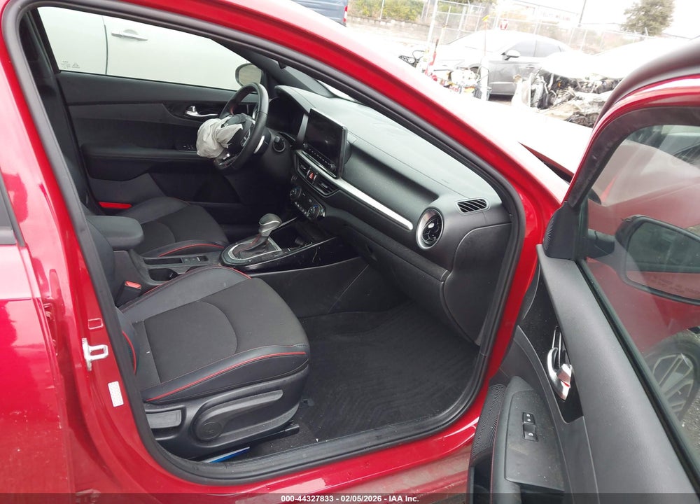 2023 KIA FORTE GT VIN: 3KPF44AC3PE504560