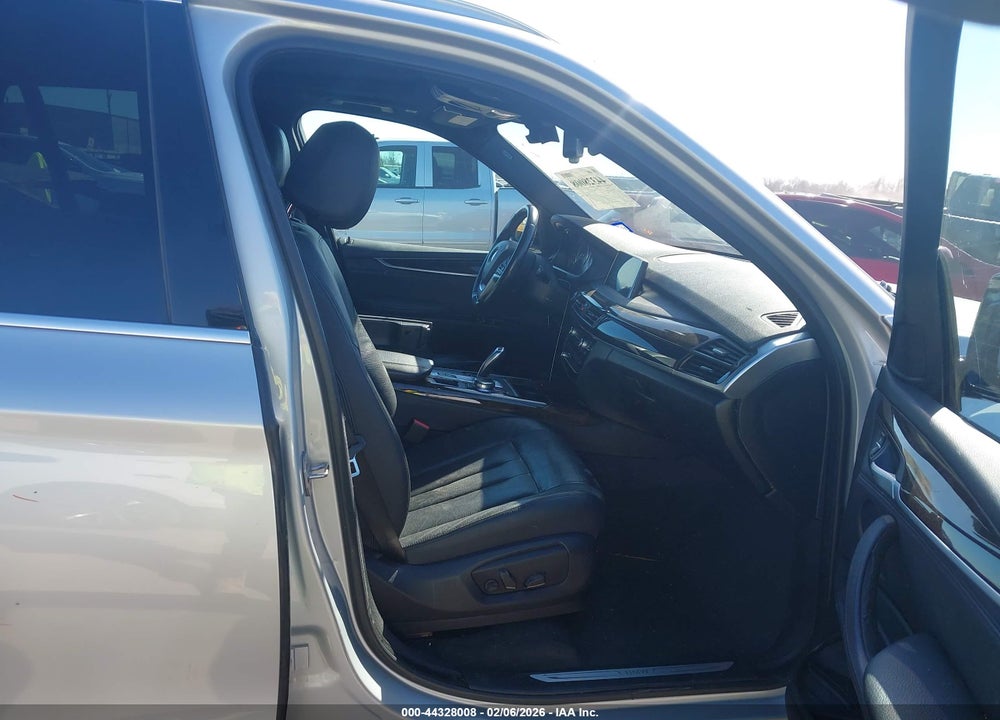 2017 BMW X5 XDRIVE35I VIN: 5UXKR0C55H0U55040