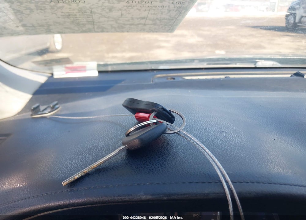 2014 TOYOTA COROLLA LE VIN: 2T1BURHE1EC225882