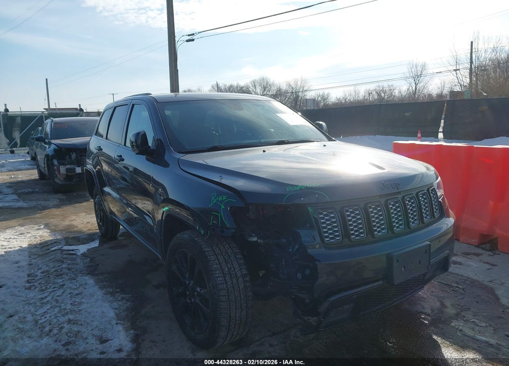 2018 JEEP GRAND CHEROKEE ALTITUDE 4X4 VIN: 1C4RJFAG4JC375831